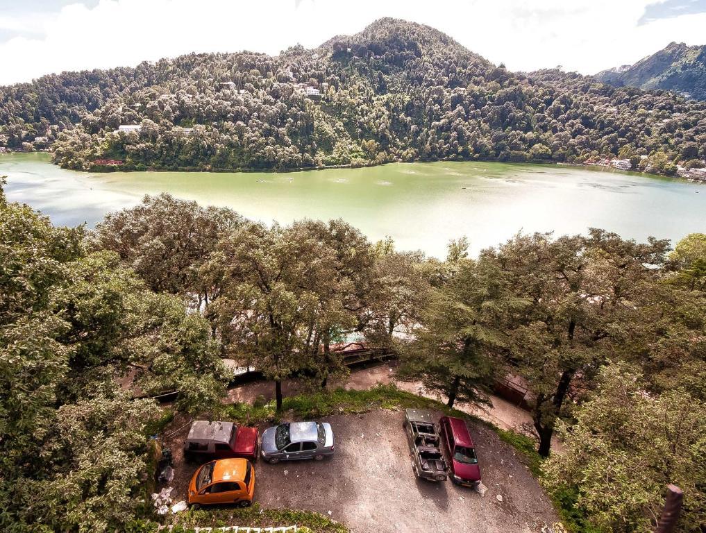 Hotel Anamika Nainital Exteriör bild