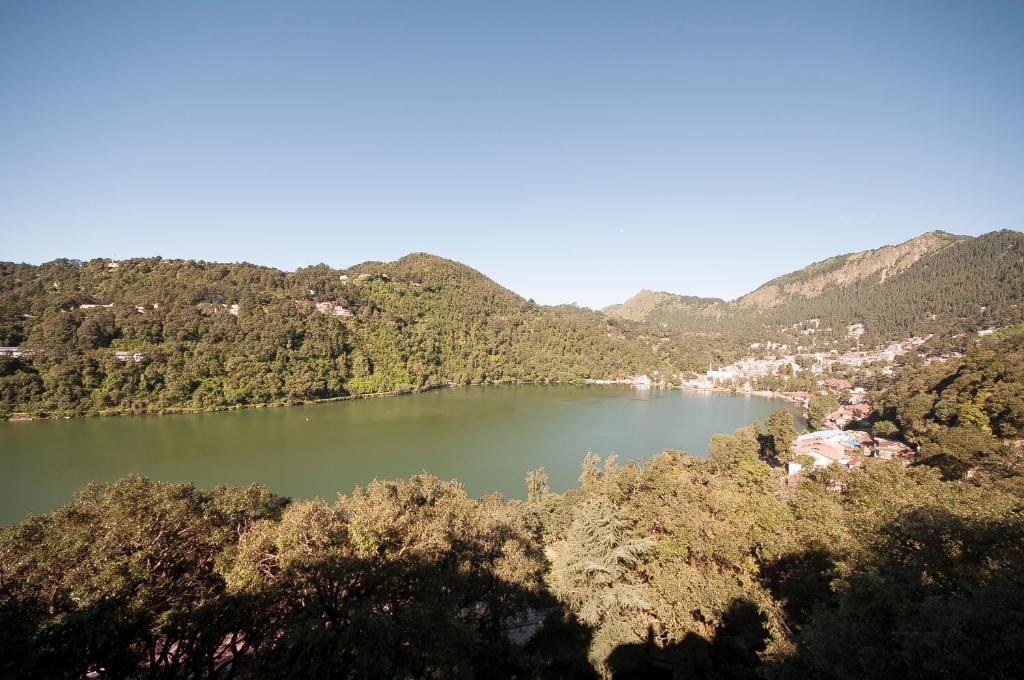 Hotel Anamika Nainital Exteriör bild